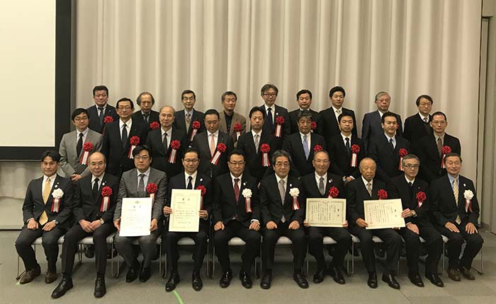 「おおさか環境に優しい建築賞」(リリース180207) 「おおさか環境に優しい建築賞」授賞式