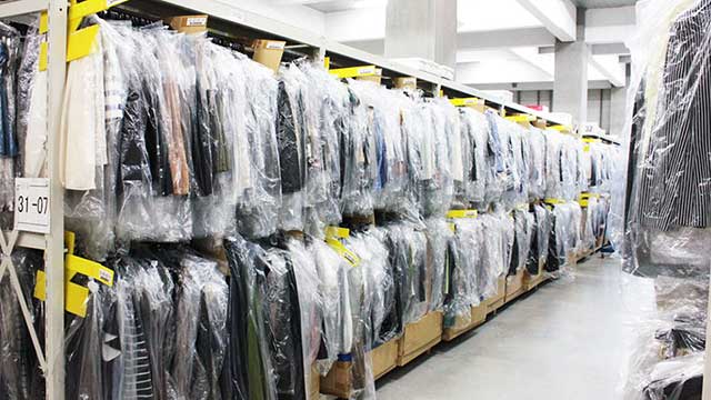 マガシーク(利用事例-庫内|6436) マガシーク(利用事例-庫内|6436)